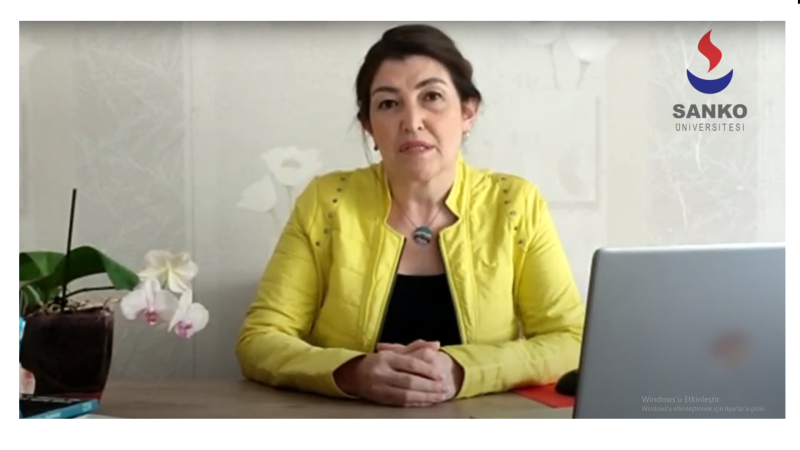 Prof. Dr. Efsun KARABUDAK - Sağlık Bilimleri Fakültesi Beslenme ve Diyetetik Bölüm Başkanı