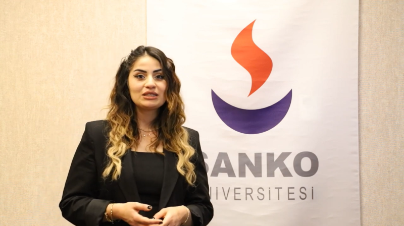 Esra AKKUŞ- Beslenme ve Diyetetik Bölümü Mezunu